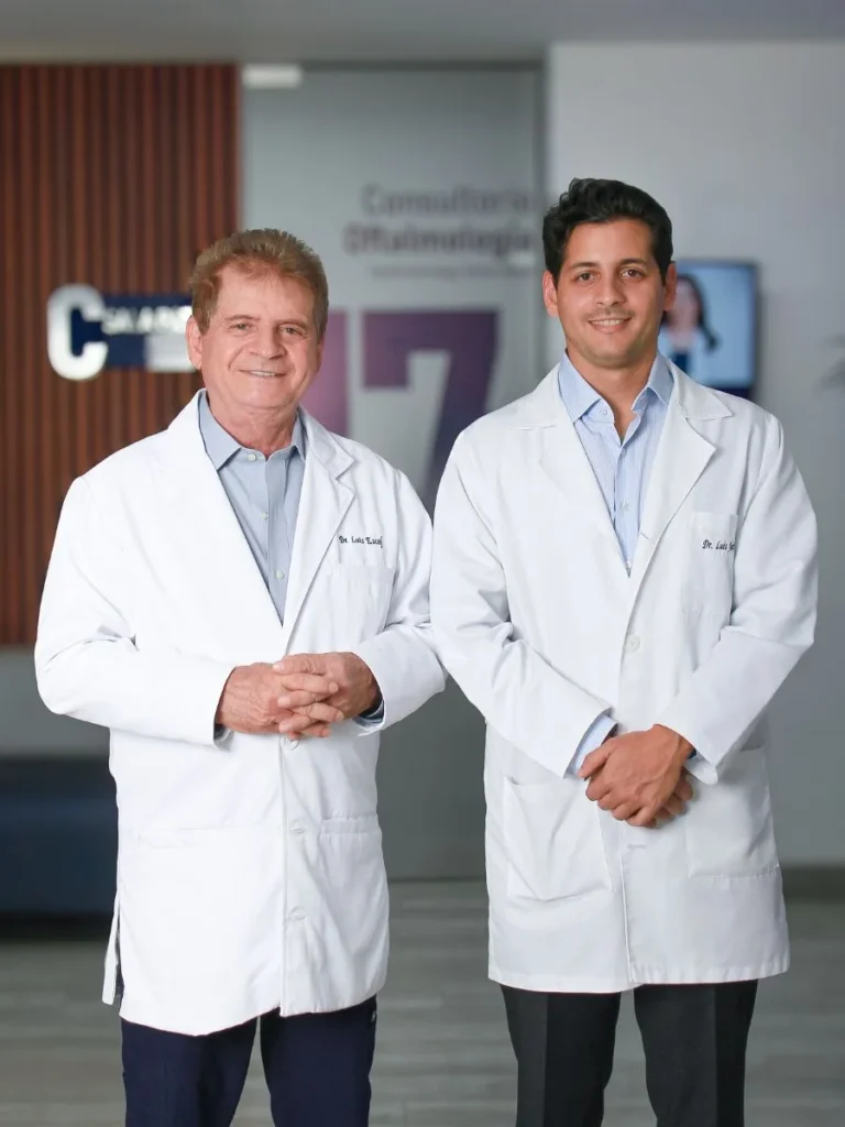 Especialistas en Cirugía de Cataratas en Barranquilla - Dr. Luis Escaf Jaraba y Dr. Luis Carlos Escaf en VIU