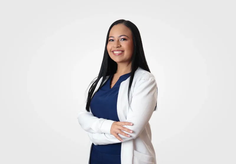 Dra. Jenny Lobo, oftalmóloga de cirugía refractiva en VIU