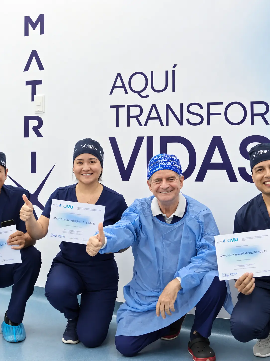 Oftalmólogos en entrenamiento quirúrgico en Matrix, la academia de VIU en Barranquilla