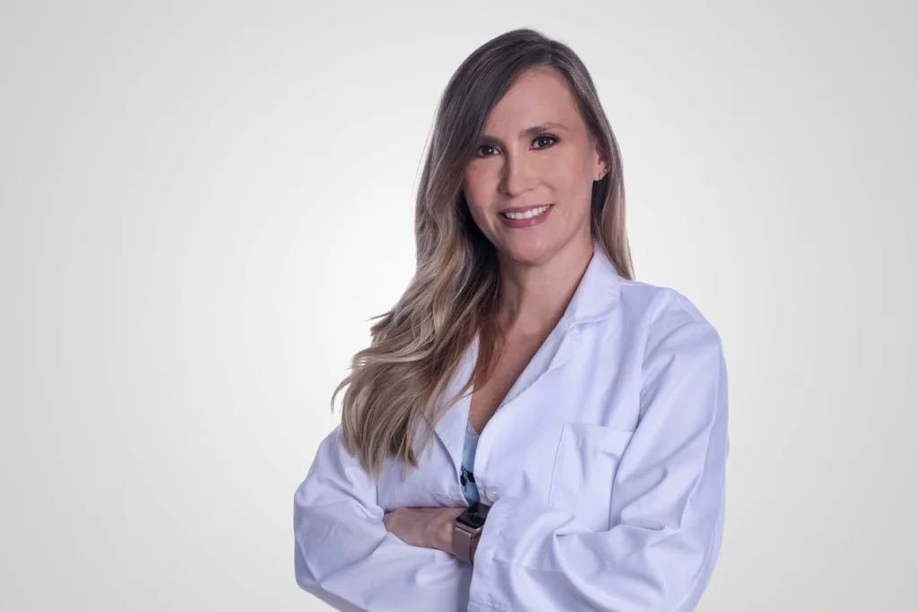 Dra. Isabel Uribe, oftalmóloga de VIU