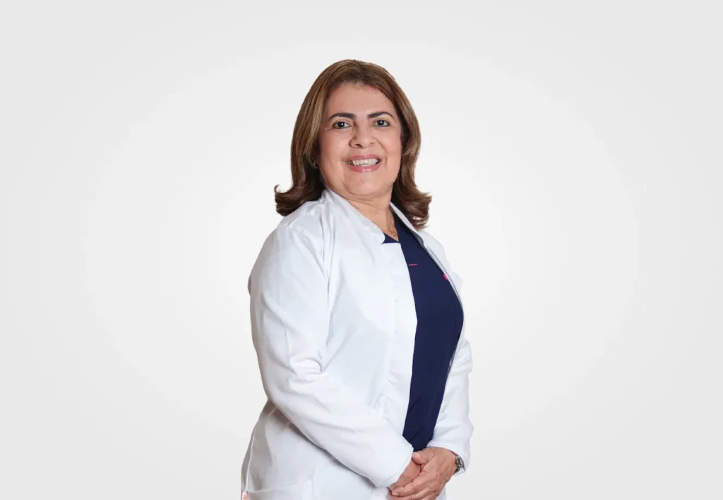 Dra. Maricela Escobar, oftalmóloga de VIU