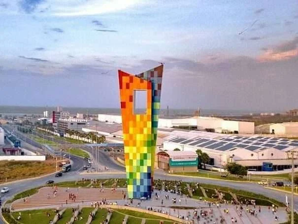 Monumento Ventana al Mundo en Barranquilla, Colombia